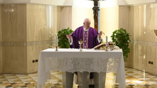 O Papa reza a fim de que vençamos o medo neste tempo difícil