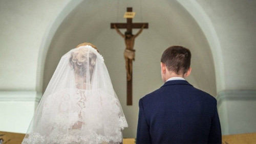 教宗致夫妻書：婚姻有苦有樂，天主始終陪伴你們