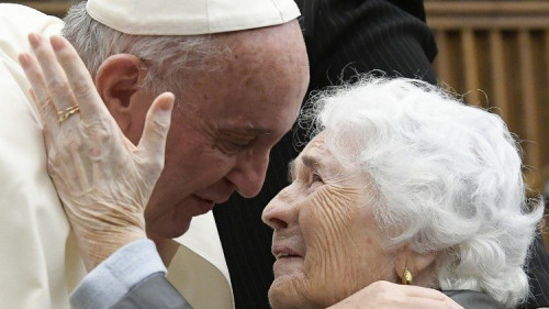教宗告訴年長者：上主打發天使來安慰處於孤獨的我們